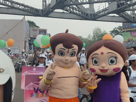 हावड़ा में ईसीआई की साइकिल रैली