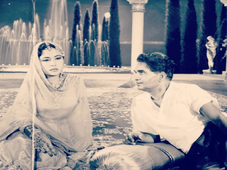 Pakeezah Film Story: