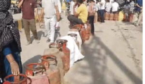 कई राज्यों में LPG संकट