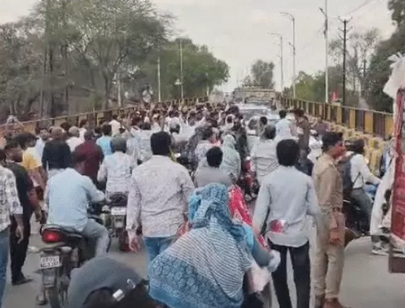 Indore Mhow Road Jam: