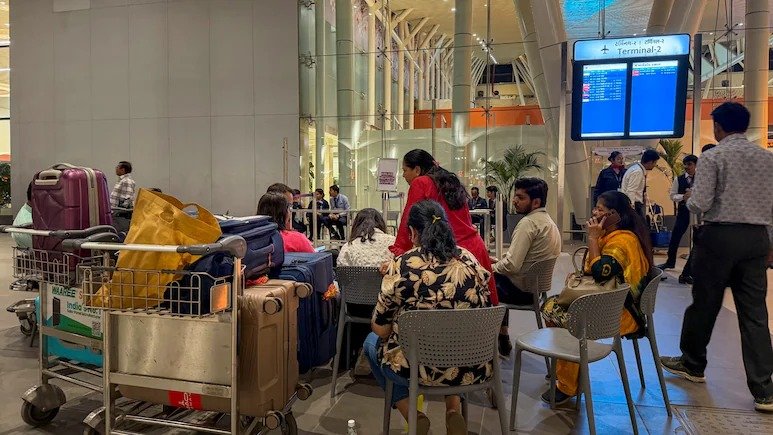 दिल्ली एयरपोर्ट पर उड़ानें प्रभावित