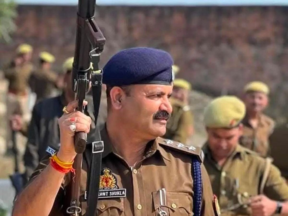 मैनपुरी के सीओ रहे ऋषिकांत शुक्ला