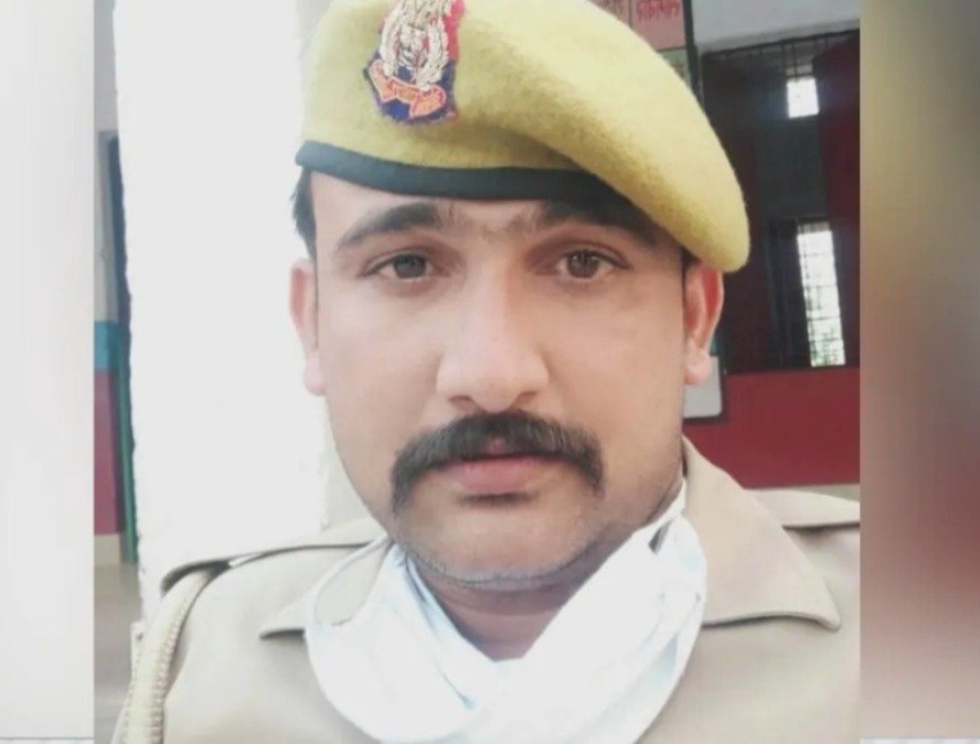 ललितपुर में हेड कांस्टेबल जितेंद्र यादव बर्खास्त