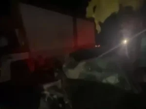 भोपाल पास ट्रैक्टर और कार की टक्कर