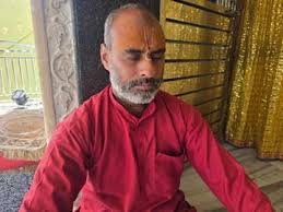 फालैन गांव की अनोखी होली परंपरा