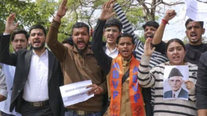 सिलेबस से जिन्ना से जुड़े टॉपिक्स हटाने की सिफारिश