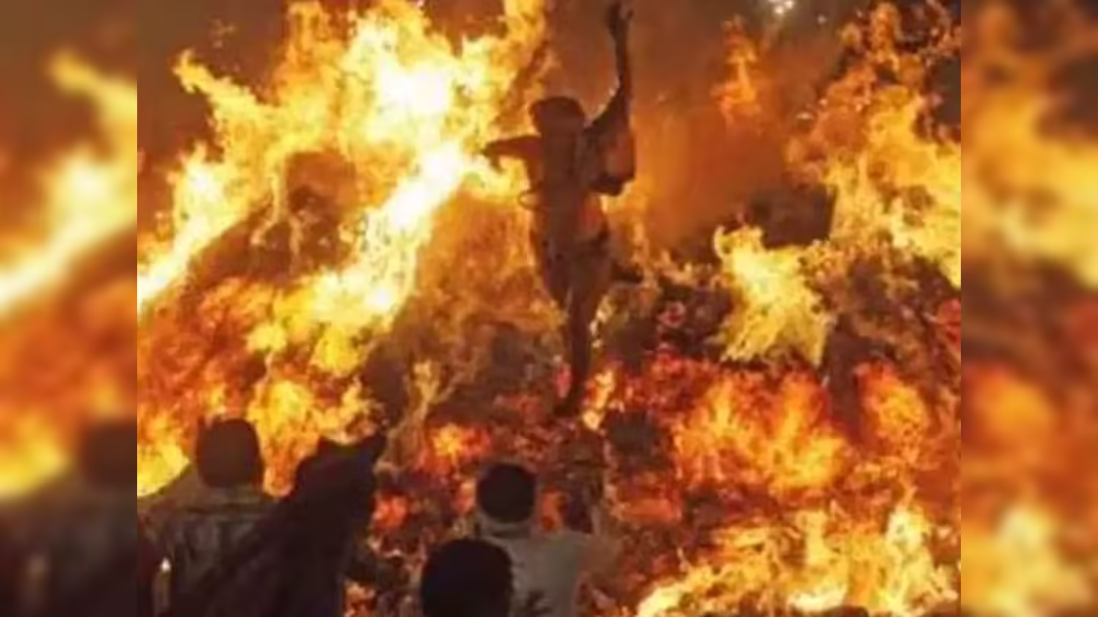 फालैन गांव की अनोखी होली परंपरा