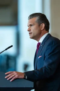 फोर्ट मैकनेयर बेस के ऊपर अज्ञात ड्रोन