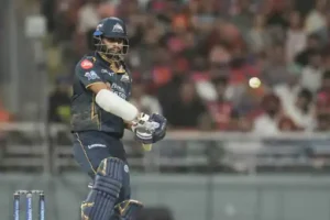 राहुल तेवतिया 10 गेंदों में 11 रन बनाकर नाबाद रहे