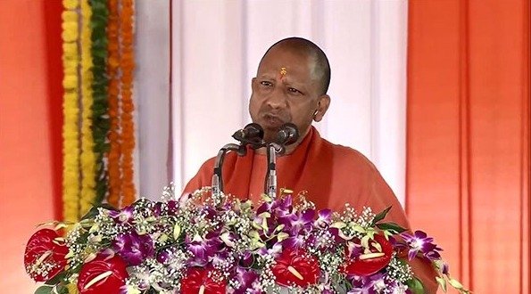 काशी से शिक्षा का शंखनाद सीएम योगी ने बाबा विश्वनाथ के दर्शन के बाद शुरू किया स्कूल चलो अभियान