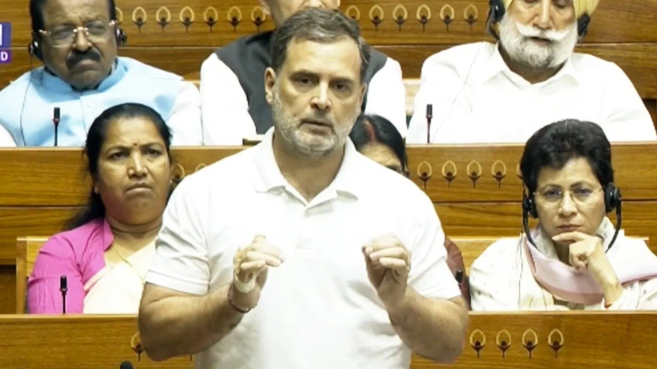 राहुल गांधी ने संसद में कहा