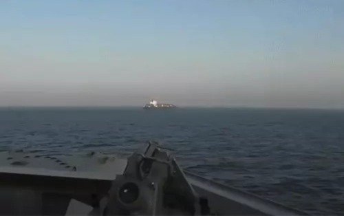 होर्मुज में बढ़ा संकट