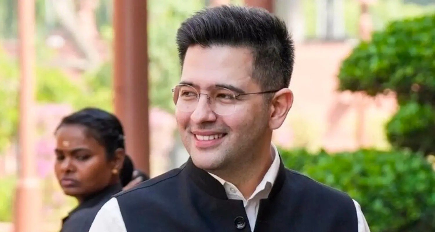 राघव चड्ढा ने दिया इस्तीफा