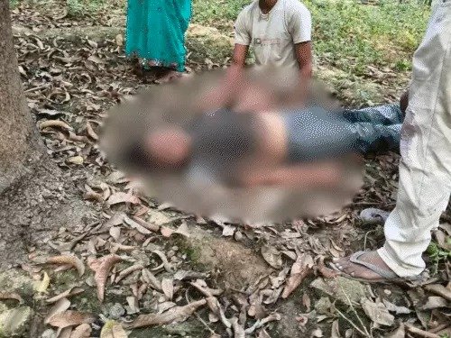 प्रतापगढ़ में छात्रा का शव लटका मिला