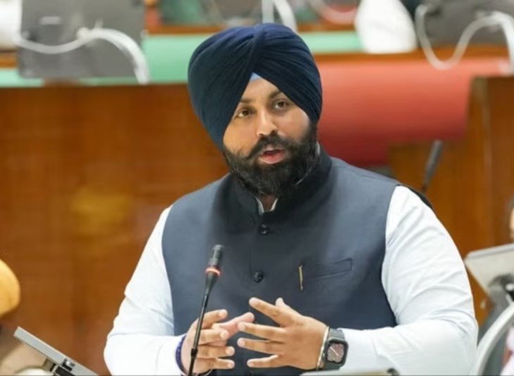 पंजाब के शिक्षा मंत्री हरजोत सिंह बैंस