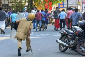 धार्मिक स्थलों में महिलाओं के प्रवेश पर बहस तेज