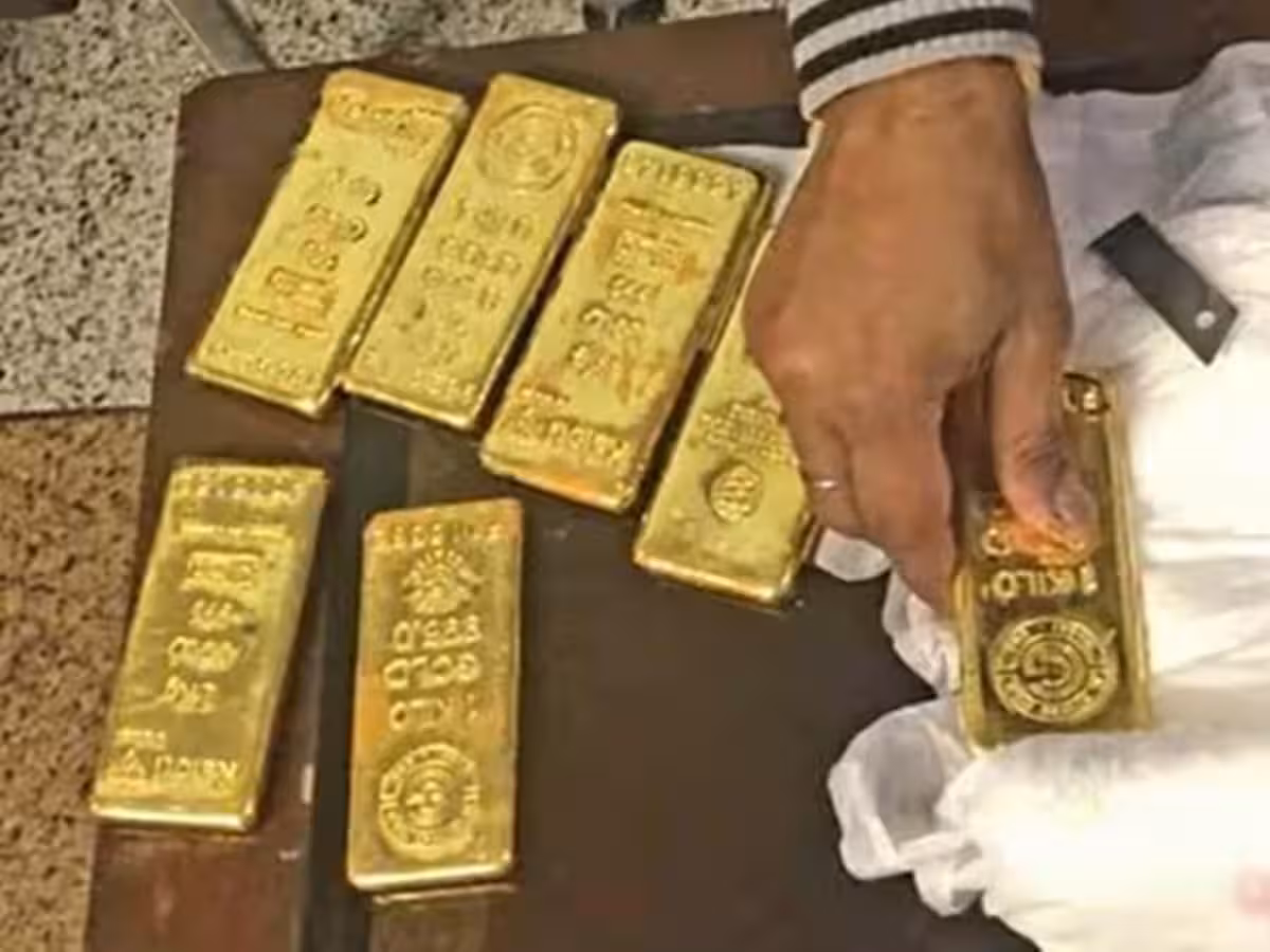 Mumbai Gold Smuggling: मुंबई एयरपोर्ट पर बड़ा खुलासा