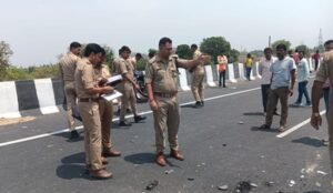 Shahjahanpur Accident: बोलेरो से 4 की मौत