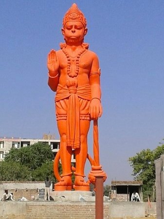 Hanuman Jayanti: हनुमान जयंती पर जानें कैसे शिव के अंश से अवतरित हुए बजरंगबली