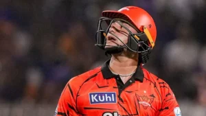 केकेआर मैच के बाद अभिषेक शर्मा पर लगा जुर्माना