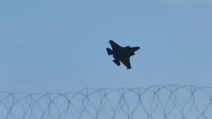ईरान से F-15E पायलट का सुरक्षित रेस्क्यू