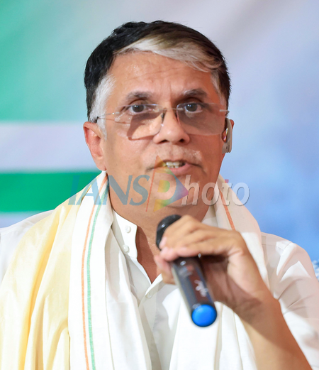 New Delhi: कांग्रेस नेता पवन खेड़ा की बढ़ी मुश्किलें, जमानत के खिलाफ सुप्रीम कोर्ट पहुंची असम सरकार