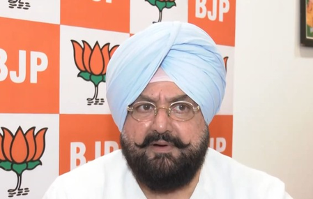 Chandigarh: पंजाब में बढ़ी राजनीतिक हलचल, भाजपा में शामिल हो सकते हैं 'आप' के विधायक, क्या है भाजपा नेता का दावा ?