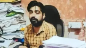 चपरासी बना करोड़ों घोटाले का मास्टरमाइंड