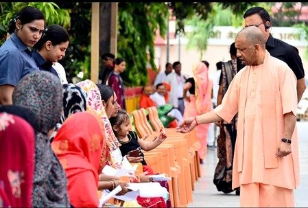 योगी आदित्यनाथ गोरखपुर प्रवास