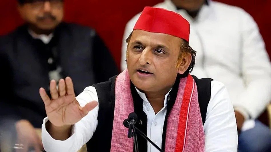 अखिलेश यादव