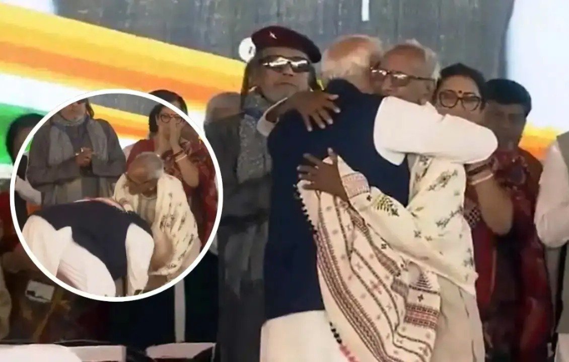 PM Modi Touches Feet Of 97-Year-Old Makhan Lal Sarkar