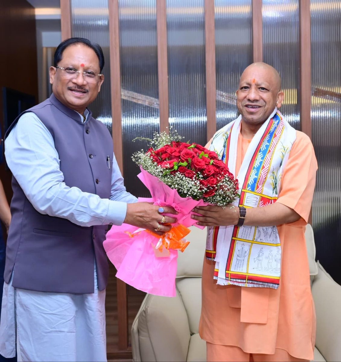 छत्तीसगढ़ पहुंचे CM योगी आदित्यनाथ