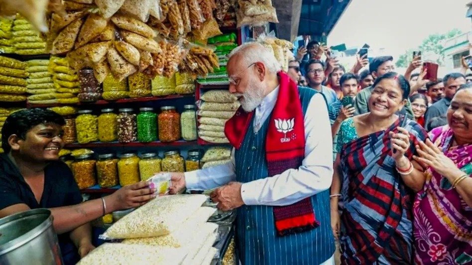 पीएम मोदी को झालमुड़ी खिलाने वाले को मिली जान से मारने की धमकी