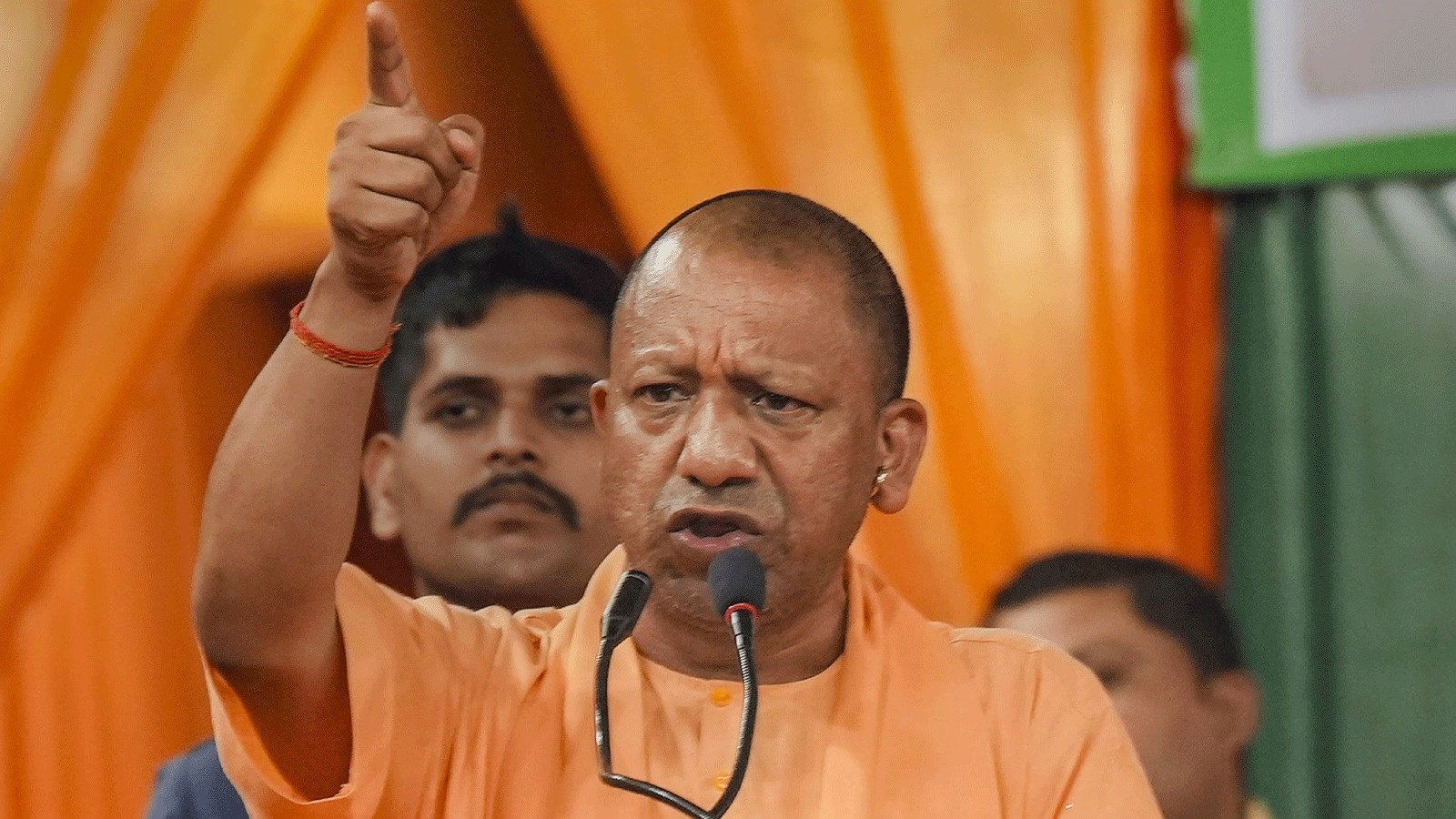 पिछली सरकारों पर CM योगी