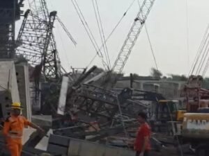 Hamirpur Bridge Collapse:  हमीरपुर में पुल गिरा, 6 मौतें