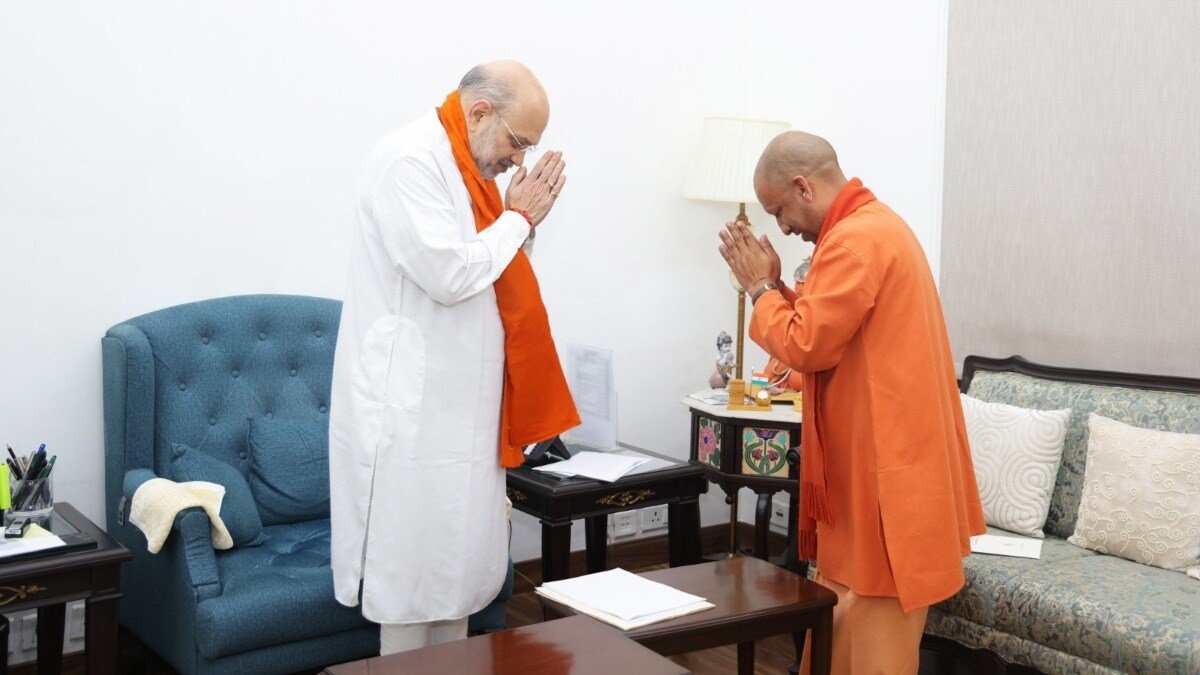CM योगी अचानक क्यों पहुंचे दिल्ली अमित शाह संग हुई अहम बैठक, क्या हुई बात?