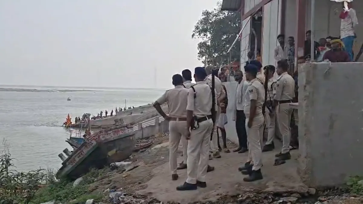 बिहार में दर्दनाक नाव हादसा