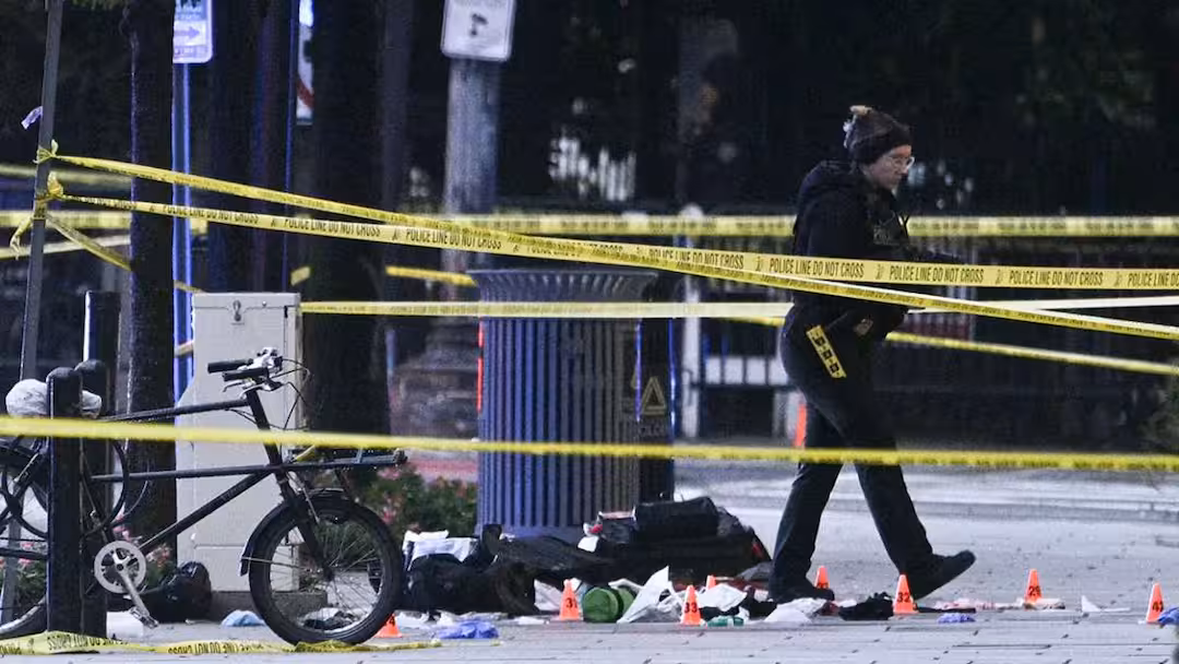  White House shooting:  व्हाइट हाउस के बाहर फायरिंग, हमलावर ने खुद को बताया ‘ईसा मसीह’