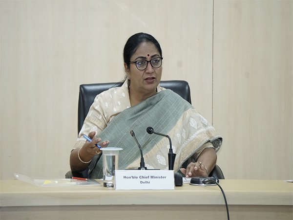 दिल्ली में सरकारी कर्मचारियों को हफ्ते में 2 दिन Work From Home, निजी दफ्तरों पर भी लागू हो सकता है फैसला