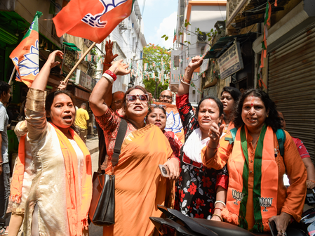West Bengal Assembly Election Results:  टीएमसी का 'हृदय माछे काबा, नयन-ए-मदीना' गीत हुआ फुस्स, भाजपा का 'जय मां काली' रहा सुपरहिट