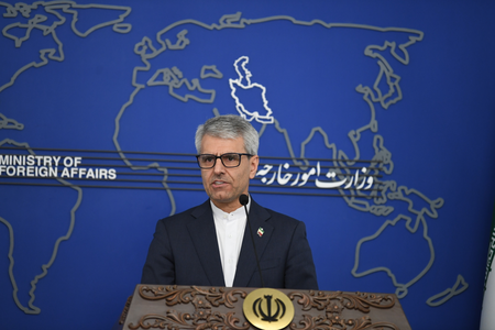 Tehran: ट्रंप ने ओमान को धमकाया, ईरान ने थपथपाई पीठ, कहा-'हम साथ खड़े हैं'