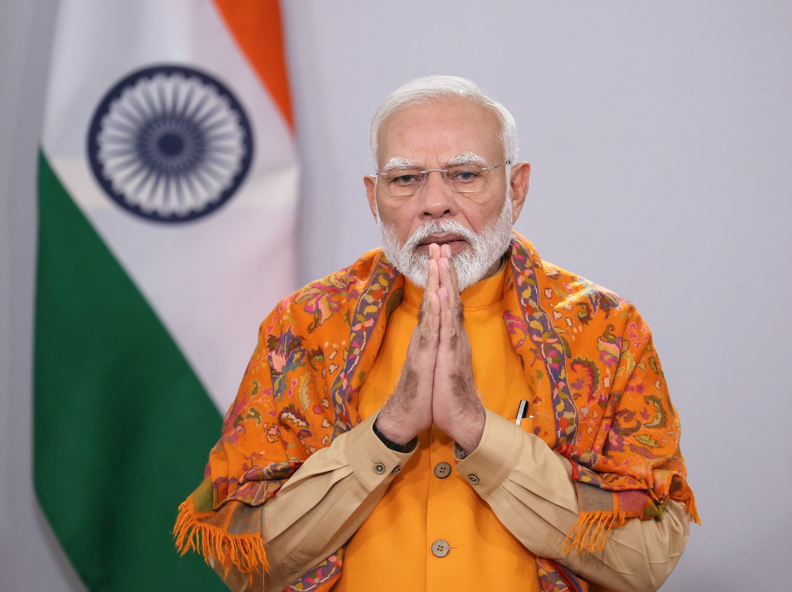 New Delhi: पीएम मोदी की अपील पर गरमाई राजनीति, कहीं से वार तो कहीं से पलटवार