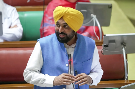 Chandigarh: अगले 6 माह के लिए सुरक्षित हुई पंजाब सरकार, विधानसभा में विश्वास मत पास