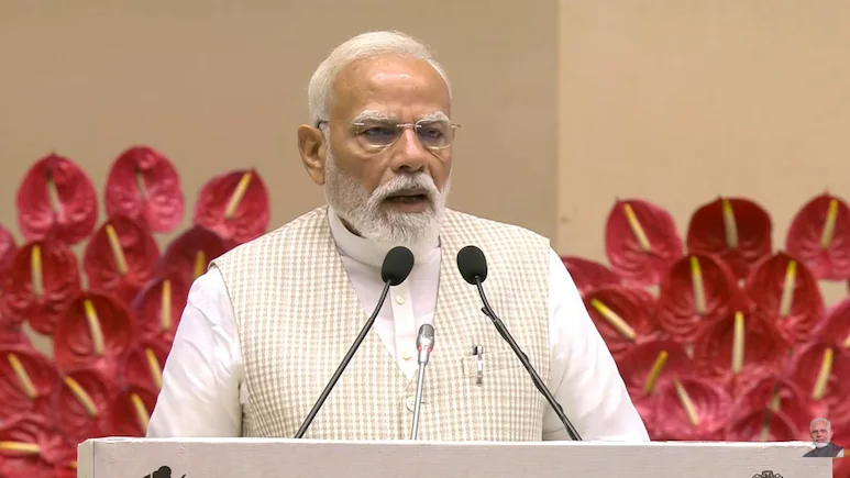 मन की बात में PM मोदी की सोना-ईंधन बचत अपील