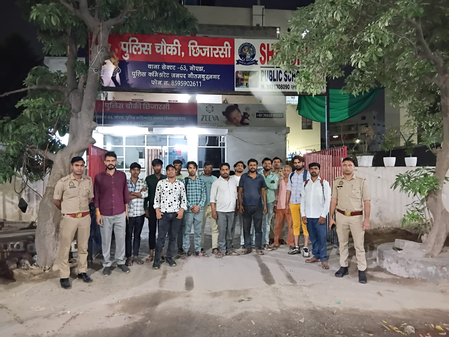 नोएडा में शराबियों पर पुलिस का बड़ा एक्शन