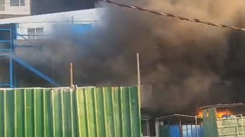  Noida Fire News: