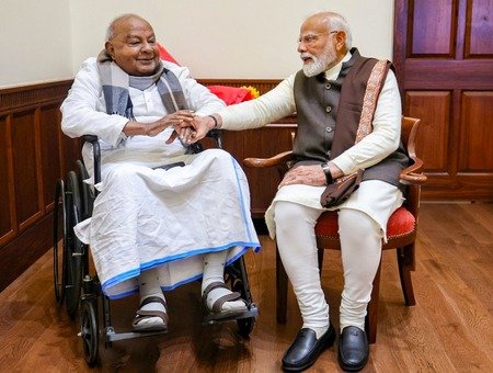 पूर्व प्रधानमंत्री एच.डी. देवेगौड़ा