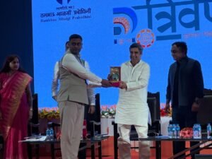Avnish Awasthi: अवनीश अवस्थी ने गिनाईं यूपी विकास की उपलब्धियां