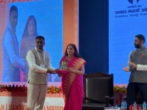 अवनीश अवस्थी ने गिनाईं यूपी विकास की उपलब्धियां