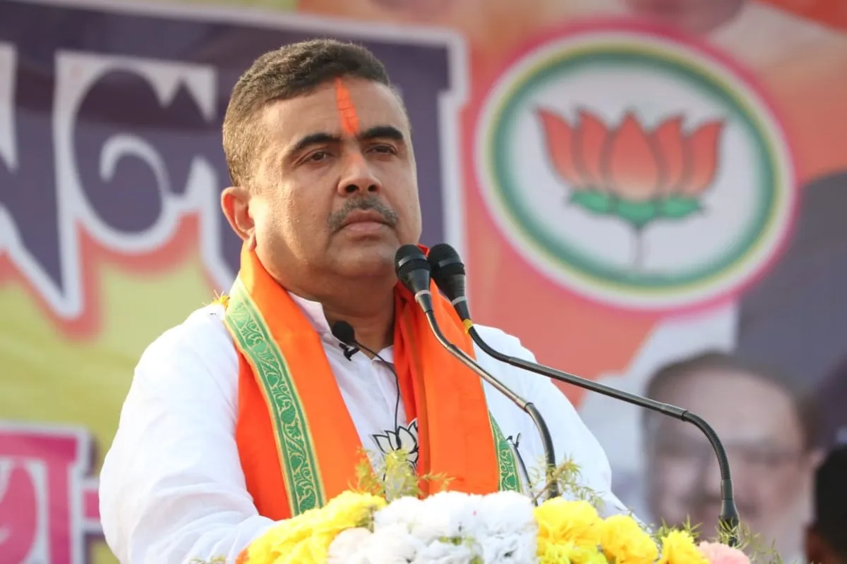 शुभेंदु सरकार ने पेश किया बजट, 1 लाख भर्तियों, मुफ्त बस यात्रा और DA में 20% बढ़ोतरी का ऐलान